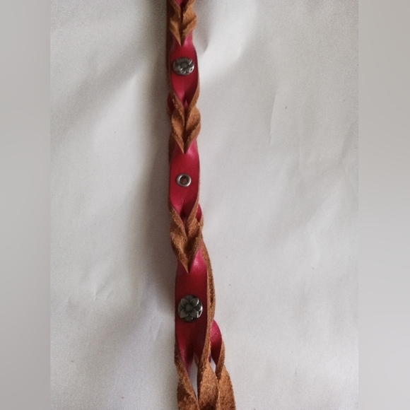 Red Fossil Belt Flower Stud Skinny Braided Leather Women's Size Large 35” - 39” - Picture 6 of 7